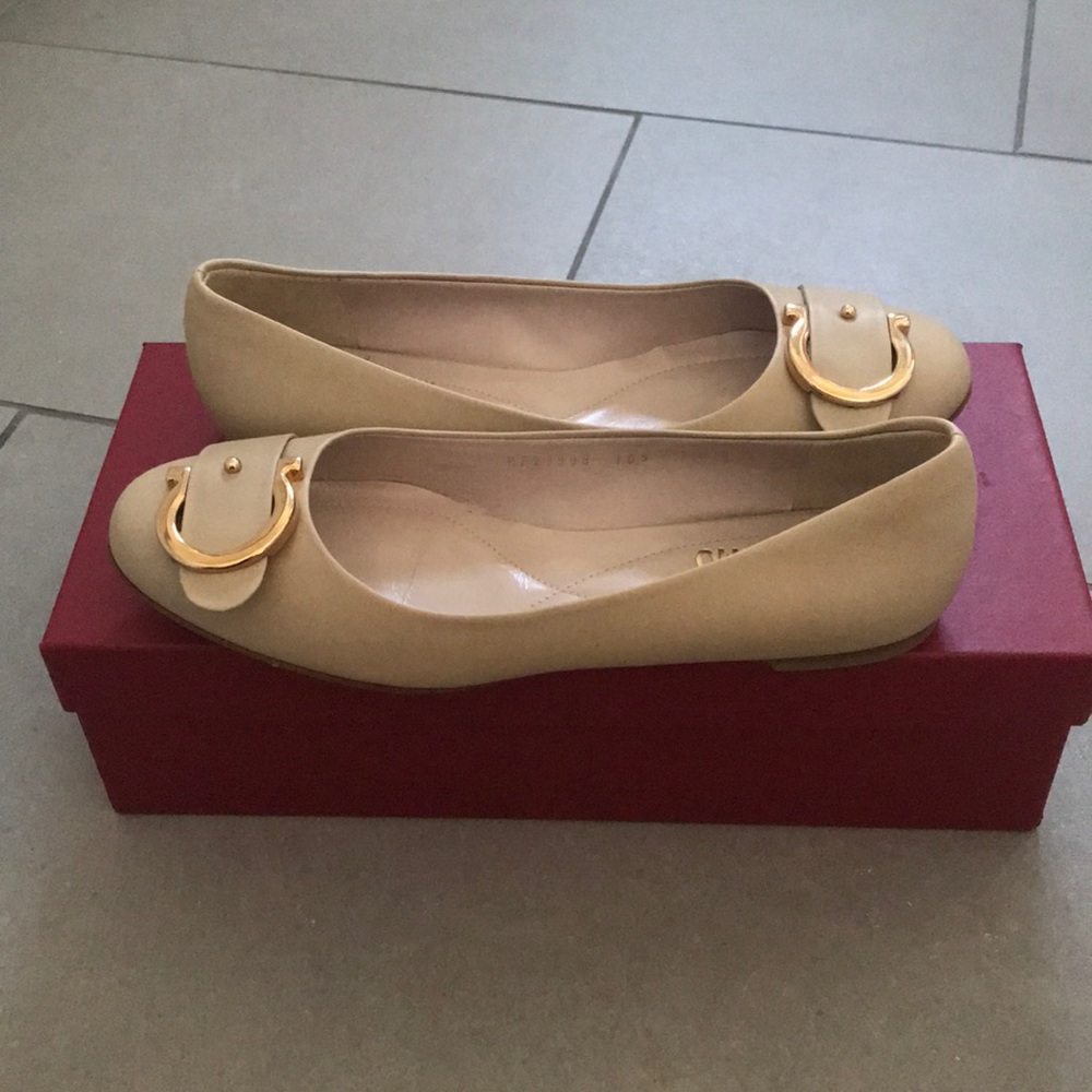Salvator Ferragamo brand new flat shoes